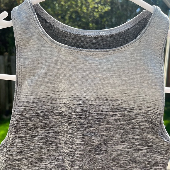 lululemon bra top - Picture 4 of 4